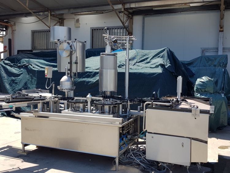 Calumatic Monoblock, Filling and capping machine for bottles