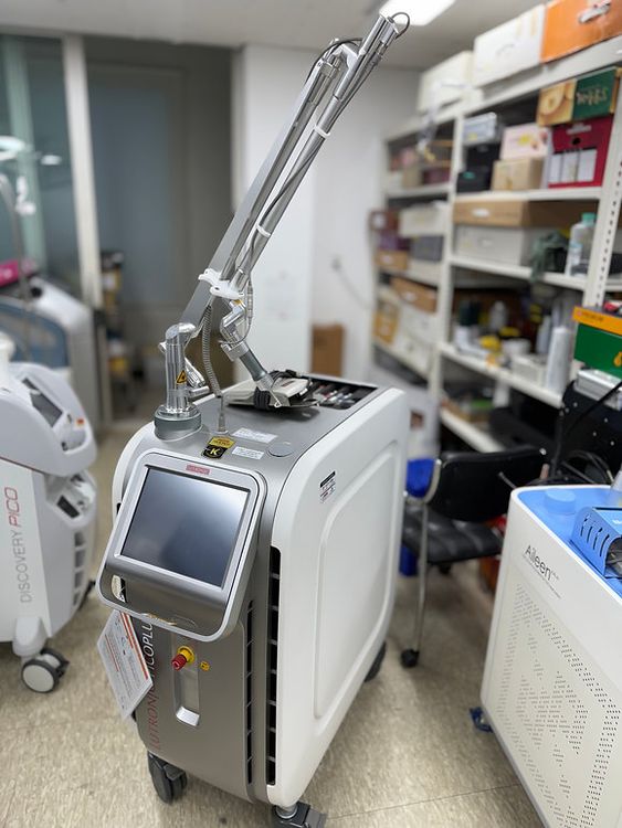 Lutronic PicoPlus  Laser
