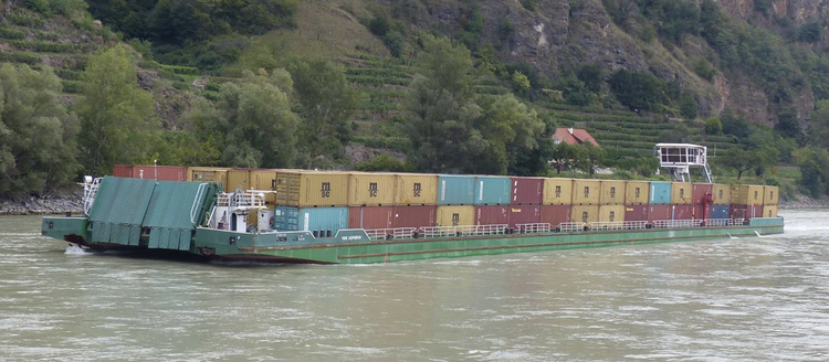 Ro-Ro Cargo Container Vessel Tonnage: 1530 DWT