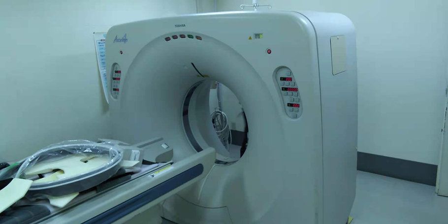 Toshiba Asteion Super 4 Ct Scanner