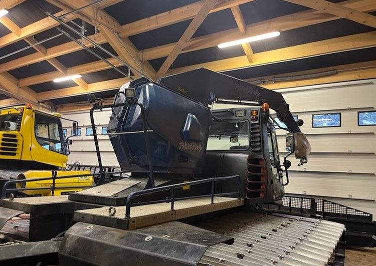 Pistenbully Winch for snow groomer