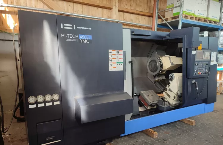 Hwacheon CNC CONTROL 2,500 rpm HI-TECH 450 BL YMC 2 Axis