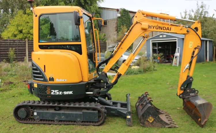 Hyundai 25Z-9AK