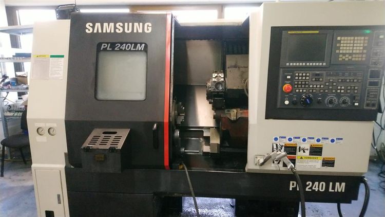 Fanuc 0i-TD Control 4000 rpm SMEC PL 240 LM 3 Axis