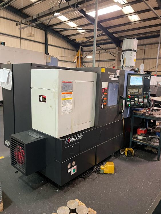 Doosan FANUC i Series 4500rpm PUMA GT2100 2 Axis