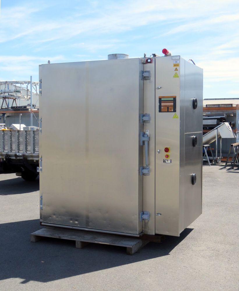 Large Cryogenic Freezer