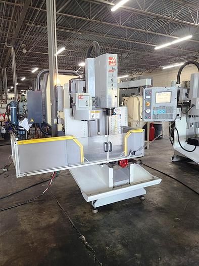 Haas CNC TOOL ROOM MILL Vertical 4,000 RPM Max.