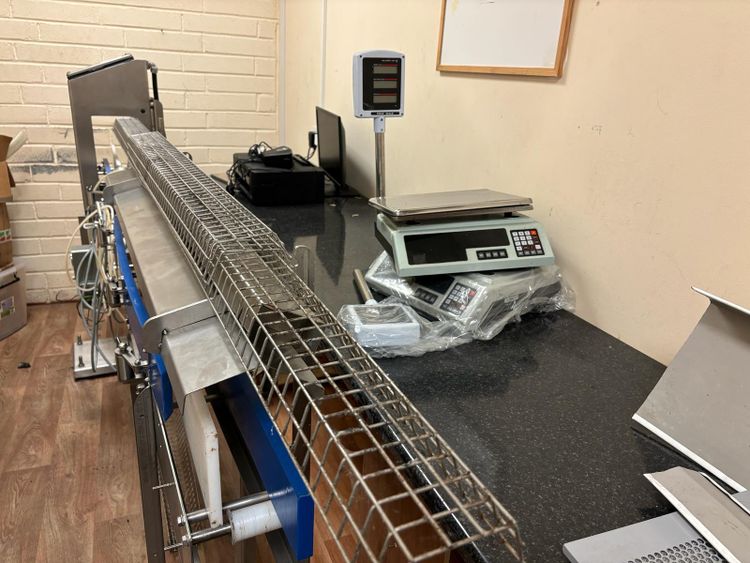 Goring Kerr DSP IP Plus metal detector and conveyor