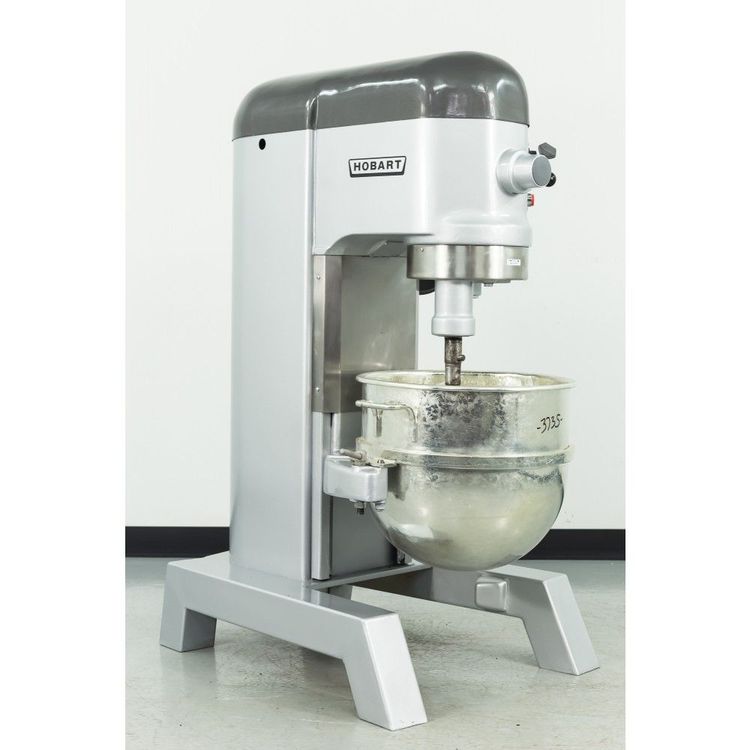 Hobart H600 60 qt. 1 HP Dough Mixer