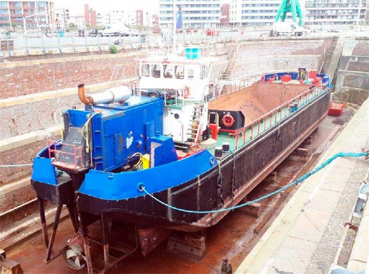 400 m3 Self Propelled Split Hopper Barge