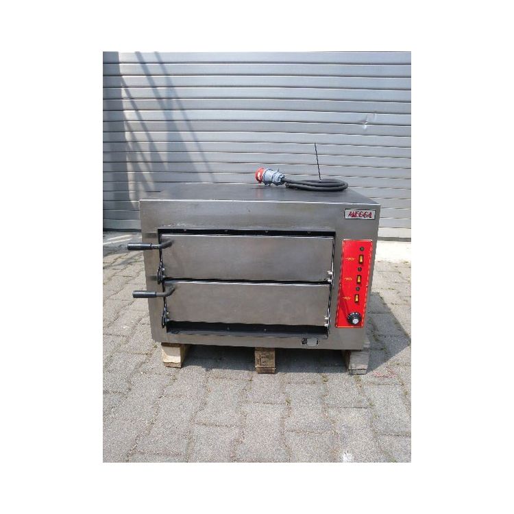 MEGGA Pizza Oven