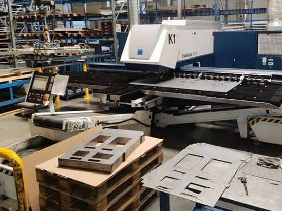 Trumpf TruMatic 3000 Laser punch press