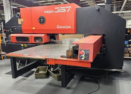 Amada PEGA 357 33 TON