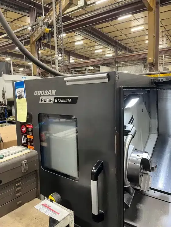 Doosan Control: Fanuc Series I CNC 3,500 rpm Puma GT2600M CNC Lathe with Milling 3 Axis