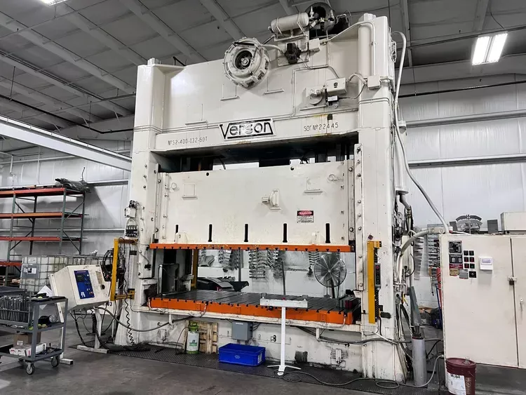 Verson S2-400-132-60T 400 ton
