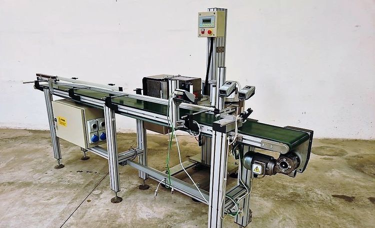PAL 077 labeling machine