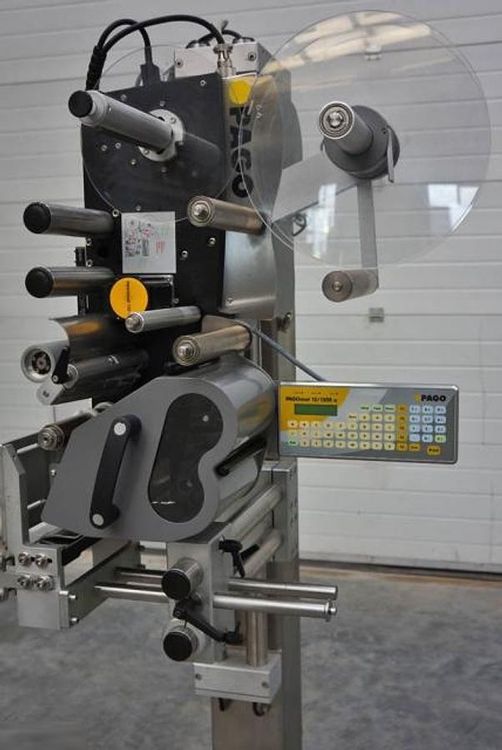 Pago 15 E-i, Labeller