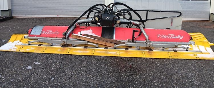 Pistenbully 600 SCR
