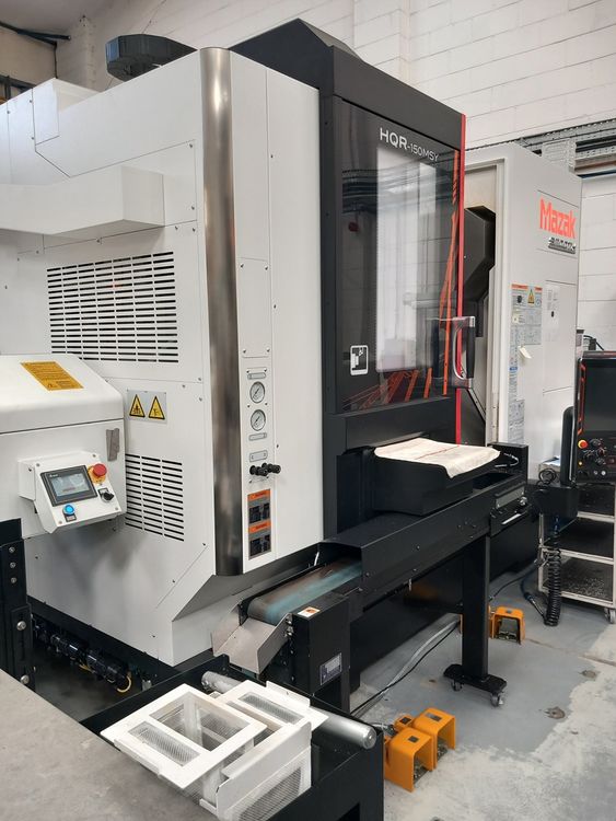 Mazak CNC Lathe with Twin Turret Sub Spindle & Y Axis. Smooth Control 5000 rpm HQR-MSY 3 Axis