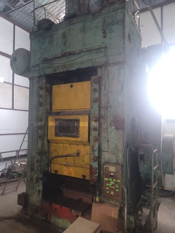 Voronezh K8344 2500 ton
