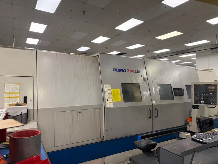 Doosan FANUC 21i-TB CNC 1,500 RPM PUMA 700LM 2 Axis