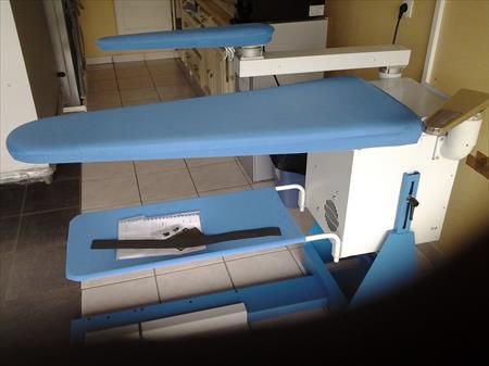 Ironing table