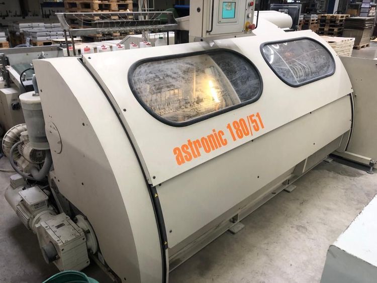 Meccanotecnica ASTRONIC 180/51 Sewing Machine