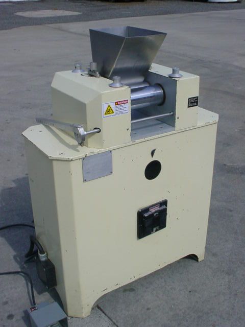 Sun Lab Three Roll Mill