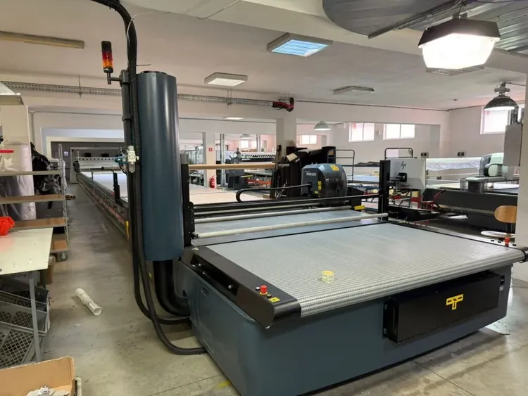 Gerber Paragon XR cutting line