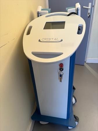 Cristal Emerald Cryolipolysis device