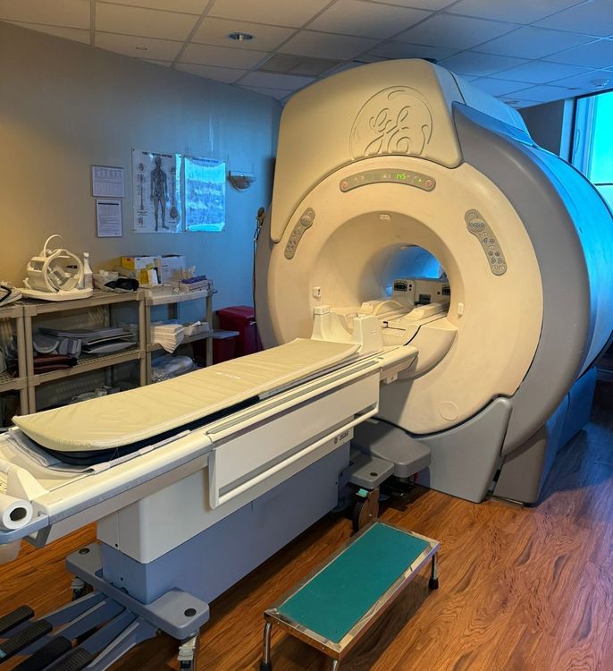 GE 1.5T HDxT 16x MRI Scanner