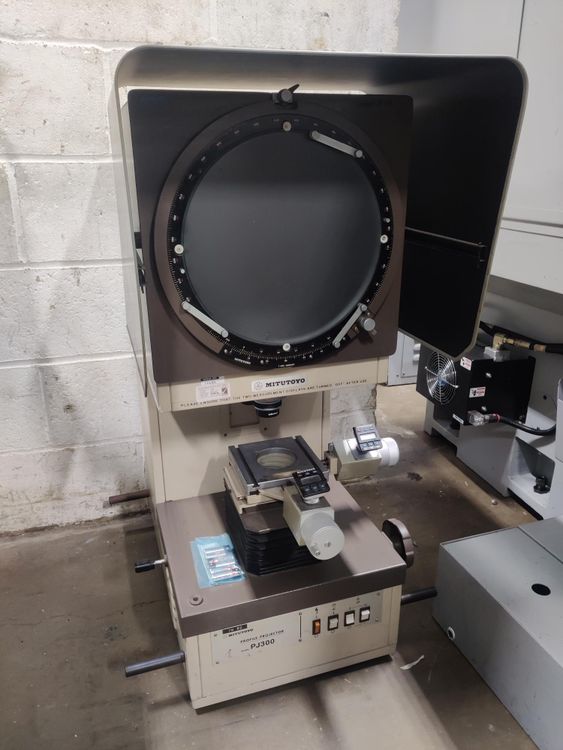 Mitutoyo PJ300 Projector