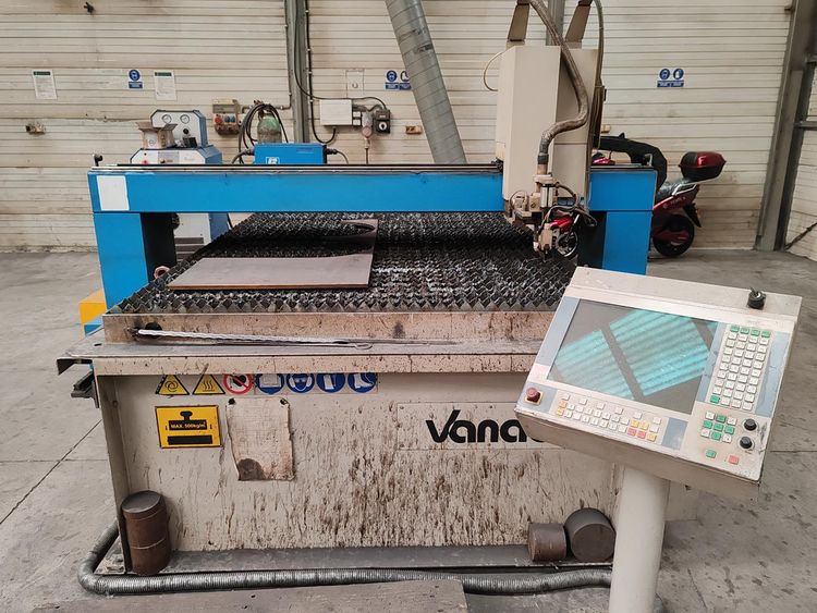 Vanad Kompakt CNC CONTROL