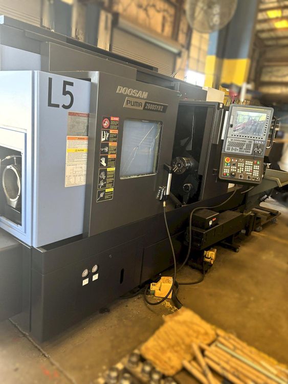 Doosan Fanuc i 2800 RPM 2600SYB II 3 Axis