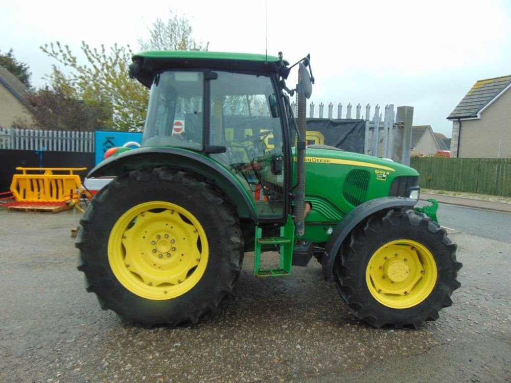 John Deere 5100R Tractor