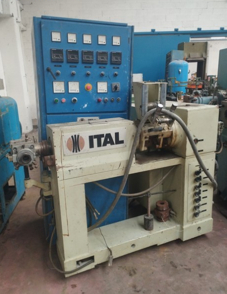 Ital 60er x 15D Extruder