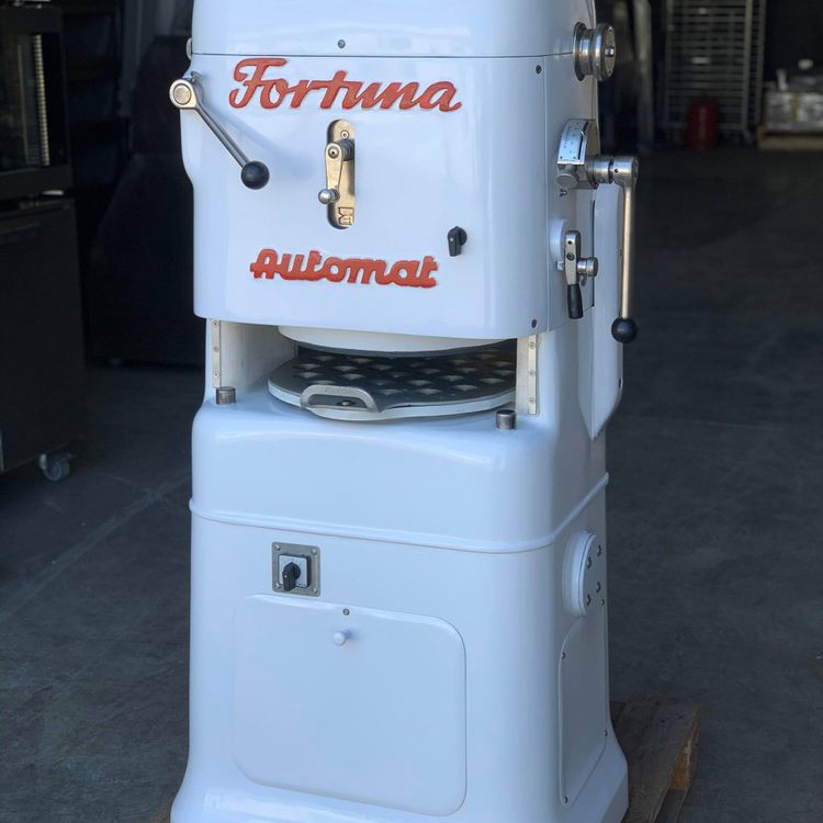 Fortuna Automat A3, Bread Roll Press