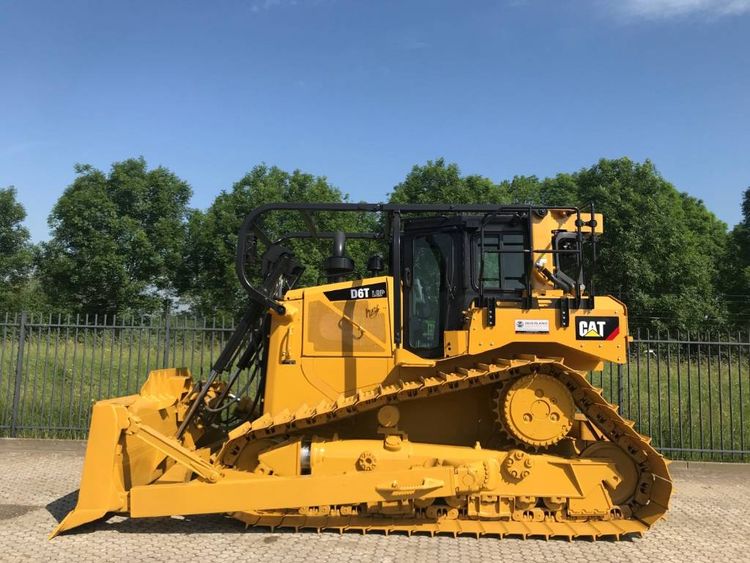 Caterpillar D6T LGP dozer