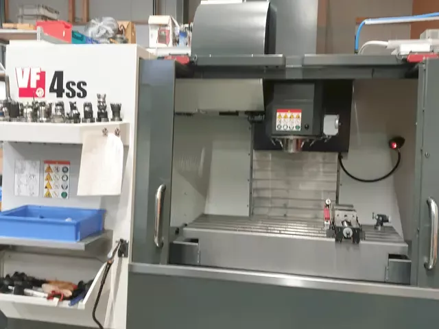 Haas VF 4 SS 3 Axis