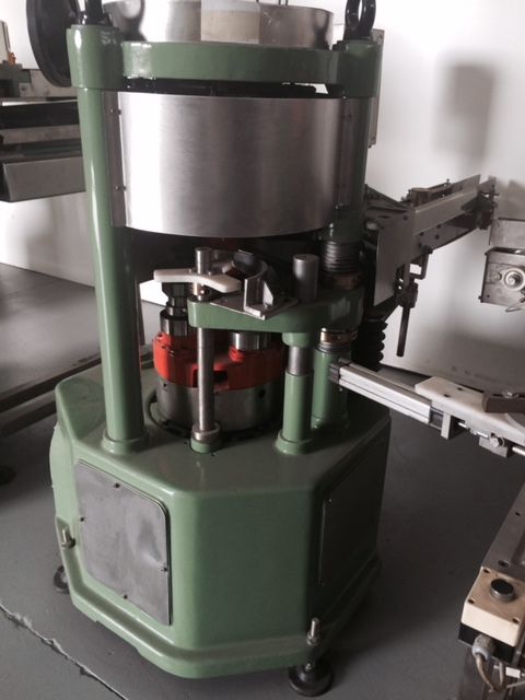 Comaco AGM 4 CAN SEAMER MAX. 99 mm