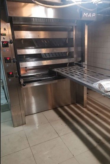 Bakery oven