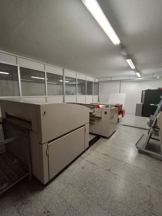 Screen PT-R8600NII-S