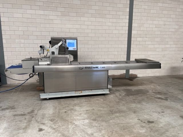 Multivac T 300 AUTOMATIC TRAYSEALER