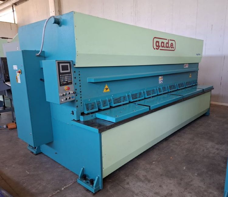 Gade 4000×4