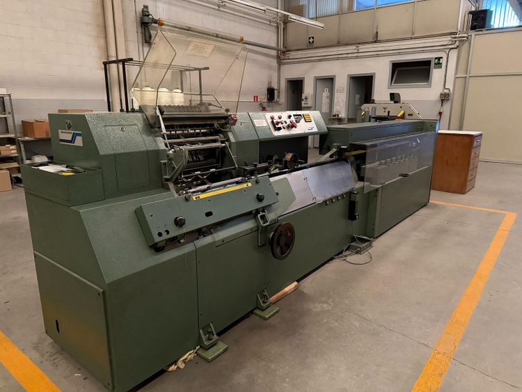 MULLER MARTINI 3210 Sewing machine