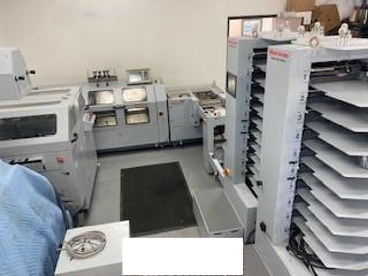 Horizon Stitchliner 5500 w/ 2 Vac 1000 Towers