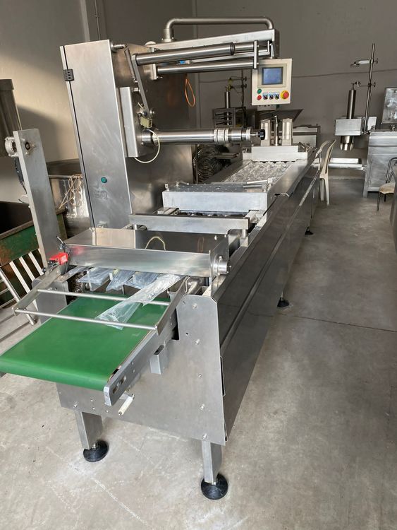DMS AUTOMATIC THERMOFORMING MACHINE