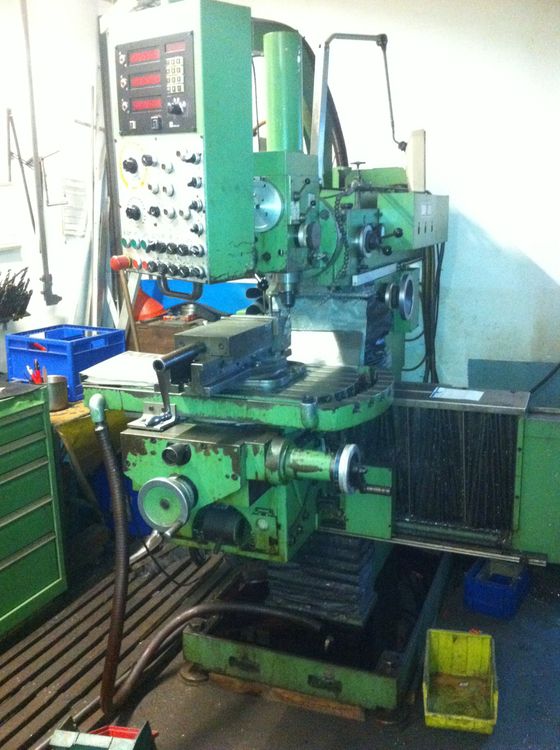 11 Maho MH 700 Tool milling machine 1600 rpm