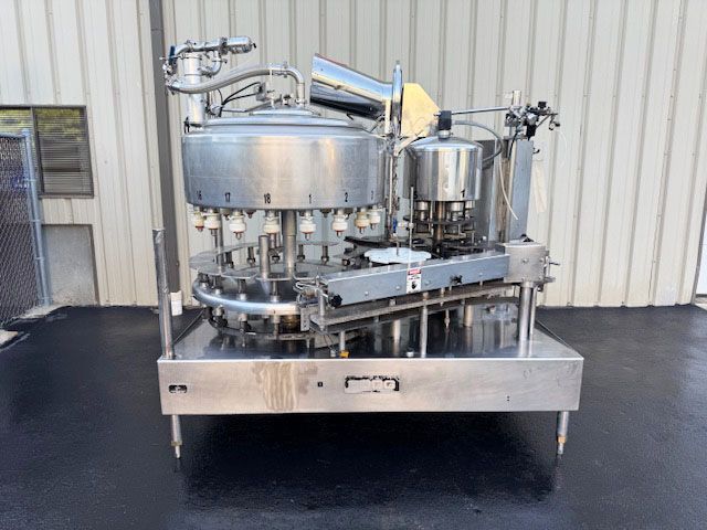 Fogg 18 Valve Gallon Bottle Filler with 5 head Screw Capper