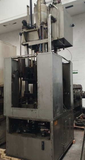 BM, Monza 580 x 700 mm Vulcanizing press